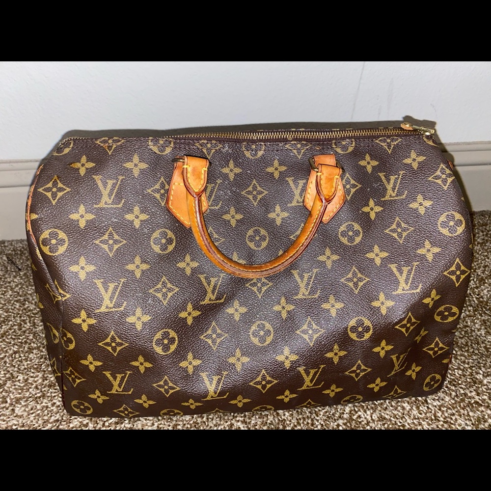 Authentic LV Speedy 35